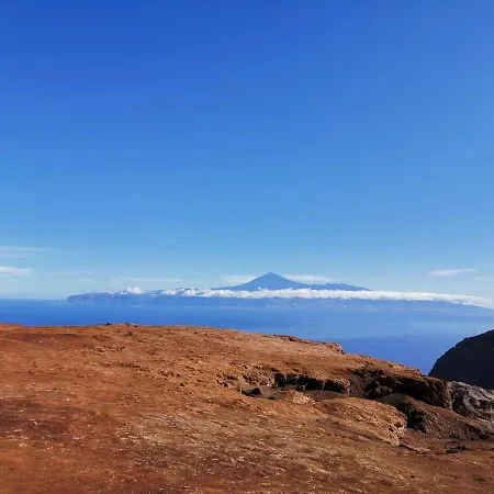 Leo: Remanso De Paz Y Tranquilidad * Agulo